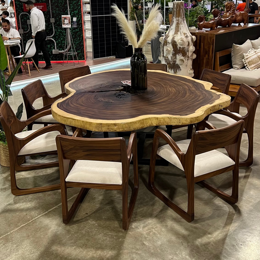 Comedor en Rodaja de Parota