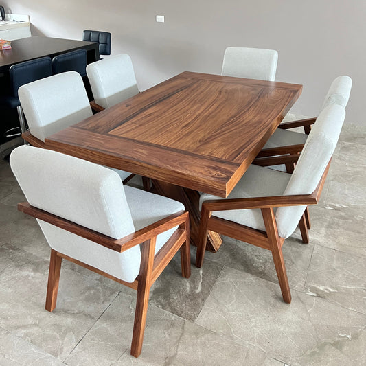 Comedor Milan Parota