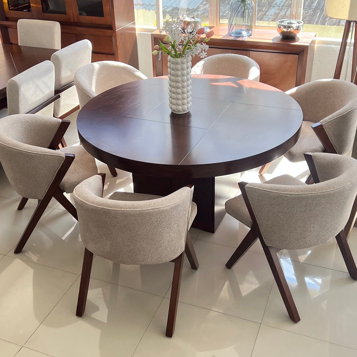 Comedor Redondo Okume